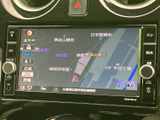 高精細な地図表示で、スムーズなカーナビゲーションをサポート。目的地への道案内を的確に行い、運転をより快適にします。