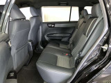 ゆとりある広々とした車内空間は、ドライブを始め買い物やレジャーなど、幅広く活躍します。一人でもみんなとでもお出かけを楽しみましょう!