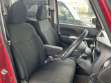 運転席・助手席の方が座るシートです。実際お座りいただくのが、分かりやすいと思います。お気軽にご来店ください