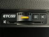 【ETC車載器】もはや必須アイテムのETCを搭載!高速道路のご利用時にとても便利!わずらわしい料金所での現金支払いが不要となりスムーズに通過できます♪