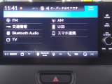 フルセグテレビ搭載。USB入力、Bluetoothオーディオに対応しています。