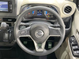 【ステアリングスイッチ】運転中、前方から目線をそらすことなく、オーディオ等の操作が可能な便利機能!安心&快適なドライブを演出してくれます♪