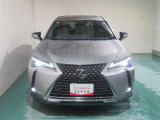 明度の高いLEDヘッドライトで、夜間の運転も安心です。