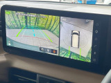 【アラウンドビューモニター】専用のカメラにより、上から見下ろしたような視点で360度クルマの周囲を確認することができます☆死角部分も確認しやすく、狭い場所での切り返しや駐車もスムーズに行えます。