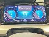 デジタル液晶メーター&rdquo;Digital Cockpit Pro&rdquo;です。画面の切り替えは、ハンドルのボタンで簡単に操作ができます。