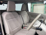 運転席シート廻りは使用感も少なく、良好な状態となっています。前オーナー様が丁寧に使っていたことがよくわかりますね。