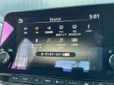 BOSEパーソナルプラスサウンドシステムは、8つの高性能スピーカーとヘッドレストに内蔵されたスピーカーを利用し、迫力のある高音質の音響を提供します。広がりのある、上質な音響空間を実現します。
