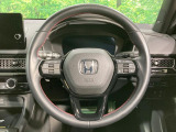 【純正革巻きステアリング】上質な革を使用することで、手にしっかり馴染みとても運転しやすいハンドルです♪
