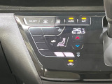 【オートエアコン】一度お好みの温度に設定すれば、車内の温度を検知し風量や温度を自動で調整。暑い&hellip;寒い&hellip;と何度もスイッチ操作をする必要はありません。快適な車内空間には必須の機能ですね♪