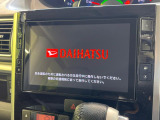 【純正ナビ】人気の純正ナビを装備しております。ナビの使いやすさはもちろん、オーディオ機能も充実!キャンプや旅行はもちろん、通勤や買い物など普段のドライブも楽しくなるはず♪