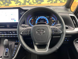 【純正革巻きステアリング】上質な革を使用することで、手にしっかり馴染みとても運転しやすいハンドルです♪