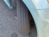タイヤサイズは155/65R14です。