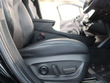 パワーシート搭載。微妙な調整が手軽にでき、ピッタリなポジションで運転することが可能です。