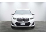 BMWのまさに「顔」ともいえる「キドニー・グリル」は、他の追随を許さない存在感を誇り、「キドニー・グリル」を見かけただけでBMWの風格を感じさせます!!