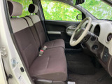 運転席からの視界は良好で、運転操作もスムーズに行えます。シートの座り心地も良く、長距離運転でも疲れにくいです。