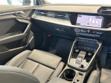 A3セダン 30 TFSI Sライン 本革シート 修復歴無し