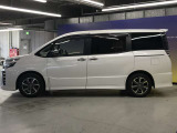 エンジンルーム、室内、クリーニング済みです。厳選したお車を屋内展示場にて展示中☆車両品質には自信がございます!ぜひ一度ご来店ください!!