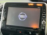 【大画面ナビ】人気の大型9インチナビを装備。存在感のある大画面はインパクト大!ナビ利用時のマップ表示は見やすく、テレビやDVDは臨場感がアップ!いつものドライブがグッと楽しくなります♪