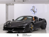 SF90 Spiderが入荷しました。外装色はNero Daytona。