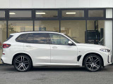 自動車保険も純正のクオリティを。BMWの正規ディーラーのみが取り扱い可能な、BMW専用自動車保険。専任のスタッフが皆様のカーライフを24時間365日サポート致します。