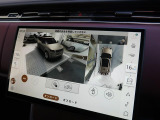 【3Dサラウンドカメラ】は狭い場所でも安心して駐車できるようにサポート。タッチスクリーンの表示と音で障害物との距離を確認できます。車幅感覚に慣れていない方や駐車の苦手な方には必見の装備といえます♪