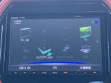 お気に入りの音楽やラジオを快適に楽しめます。多彩な音源に対応し、車内でのエンターテインメントを充実させてくれます。長距離ドライブも楽しく。
