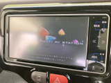 使いやすいインターフェースで、快適なドライブをサポート。様々な情報が視認しやすく、運転に集中できます。お気に入りの音楽も楽しめます。