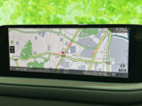 鮮明な地図表示で、運転に集中できます。渋滞情報もリアルタイムで確認できるので、スムーズな移動をアシストします。