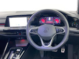 輸入車ならではの,細部まで作り込まれた,洗練されたデザインです。運転席からの視界は,店頭にてお客様ご自身の目でお確かめください.