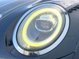 ●LEDヘッドライト:夜間走行時も良好な視界を確保し安心して運転できる高輝度LEDヘッドライトを装備!点灯速度が早く、消費電力も抑えられています。