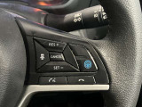 ハンドルにはプロパイロットスイッチが装着されています。高速道路などアクセルを踏んだままでの走行の時、手元のスイッチ操作でアクセルを踏まなくても速度を保つことができます。