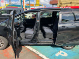 当店では、自社で仕入れした厳選車両を、多数展示しております。リーズナブルなお車を多数在庫しております。掘り出し物を探しにいらしてください。