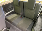 運転に必要な情報が視認しやすいインストルメントパネル。操作性にも優れており、安全運転をサポートします。洗練されたデザインも魅力です。