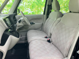 運転しやすい視認性と、快適な座り心地を両立。日常の移動からレジャーまで、幅広く活躍します。
