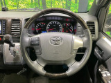 【純正革巻きステアリング】上質な革を使用することで、手にしっかり馴染みとても運転しやすいハンドルです♪