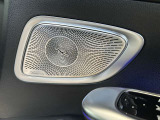 納車前整備はメーカー規定に基づき併設工場で入念に行います。メルセデス・ベンツ指定のツールと技術を用い、メーカーの研修を受けたメカニックがお客様のお車を整備いたします。神奈川運輸支局指定整備工場です。