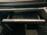 薄型のティッシュBOXなどが収納出来ます。小物入れとしても使えるので便利です。