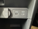 USB機器などの外部機器の接続が可能です。