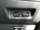 ここにETC付いております。高速道路の料金所もスイスイ♪ ETCカードの申し込みは日産カードがおすすめ!!!「安心」「おトク」「便利」で皆さまのカーライフをサポートする特典満載のカードです。