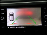 エンブレム内蔵バックカメラ【パークディスタンスコントロールの表示もされます】
