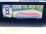 【360&deg;ビューモニター】専用のカメラにより、上から見下ろしたような視点で360度クルマの周囲を確認することができます☆死角部分も確認しやすく、狭い場所での切り返しや駐車もスムーズに行えます。