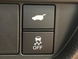【パワーバックドア】スマートキーや運転席のボタンを押すだけでリアゲートが自動で開閉します!荷物を持っている時や、高い位置にあるバックドアを閉める際に便利な機能です♪