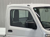 プラスチックバイザーがない分すっきり★洗車のときも窓の拭きあげがとても楽チンです★