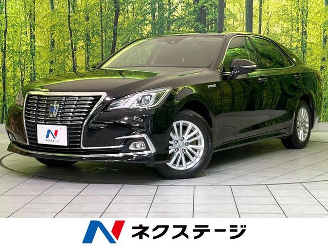 クラウン ハイブリッド 2.5 ロイヤル Four 4WD