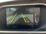 【パークアシスト・カメラ】駐車時に後方がリアルタイム映像で確認できます。大型商業施設や立体駐車場での駐車時や、夜間のバック時に大活躍!運転スキルに関わらず、今や必須となった装備のひとつです!