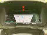 視認性の高いメーター類が、運転に必要な情報をわかりやすく伝えます。スポーティなデザインも魅力です。