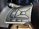 ステアリングスイッチ付きのハンドル!運転に支障をきたすことなくナビ操作が可能です!!
