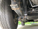 お車を安心してお乗りいただく為には、足回りの定期点検が欠かせません。サービスサポート(有償保証)では無料点検もご提供しており、安心のカーライフをお過ごしいただけるサポート体制が整っています。