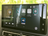 鮮やかな色彩とクリアな表示で、様々な情報をわかりやすく表示。運転に必要な情報をスムーズに確認できます。