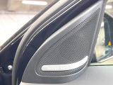 ●harman/kardonサウンドシステム:オーディオ専門メーカーが手掛けるプレミアムスピーカーを装備。多数のスピーカーから、音の粒立ちまで分かる高品質な音楽をお楽しみいただけます。